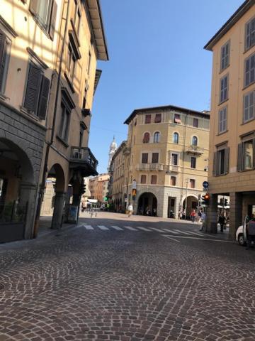 Апартаменты Casa Borgo Antico Бергамо Экстерьер фото